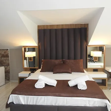 Armoni Life Suit Hotel *